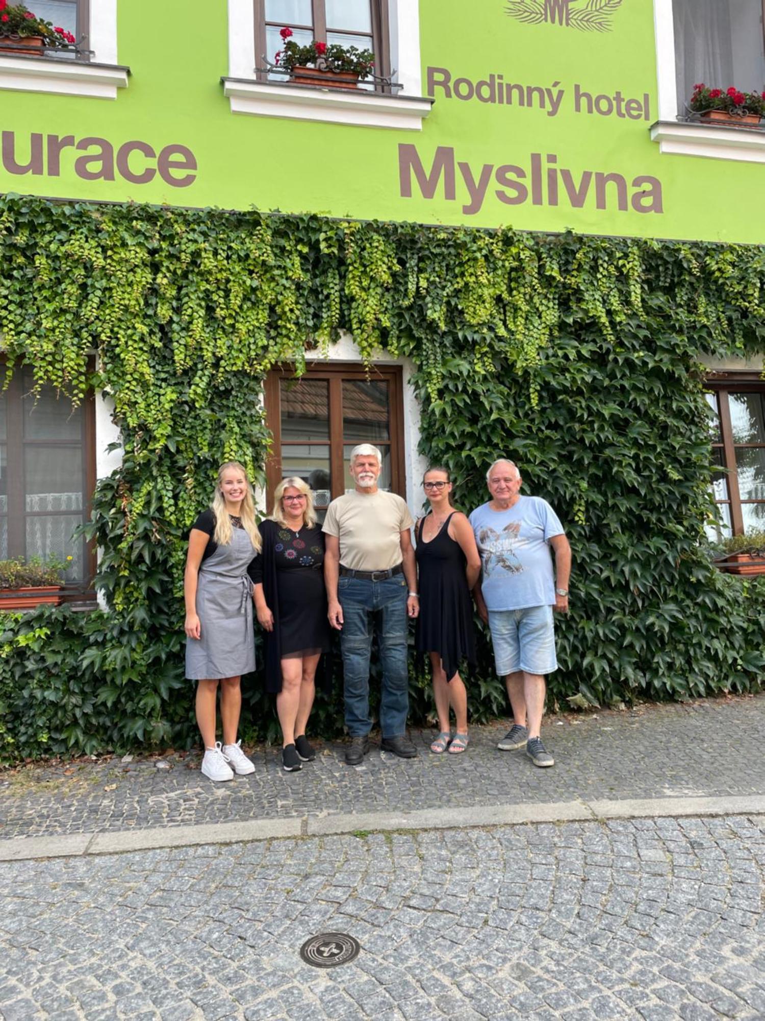 Rodinny Hotel Myslivna Třeboň Eksteriør bilde