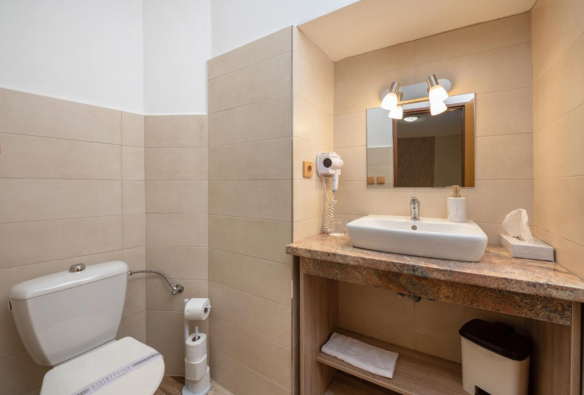 Rodinny Hotel Myslivna Třeboň Eksteriør bilde