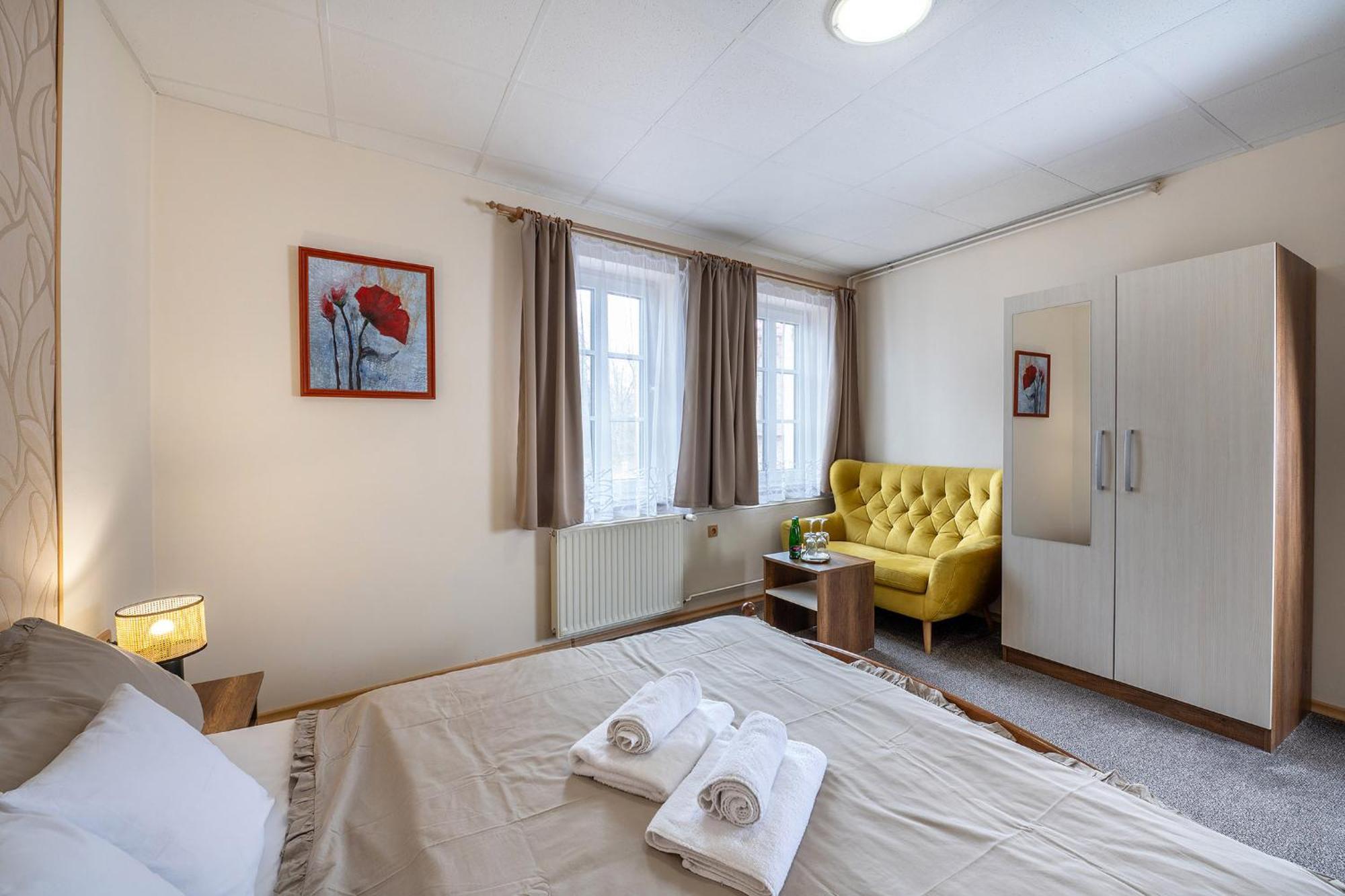 Rodinny Hotel Myslivna Třeboň Eksteriør bilde