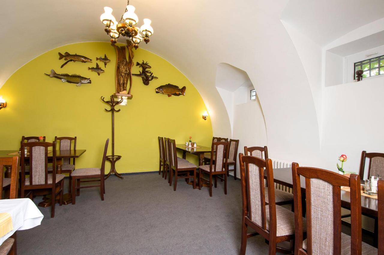 Rodinny Hotel Myslivna Třeboň Eksteriør bilde